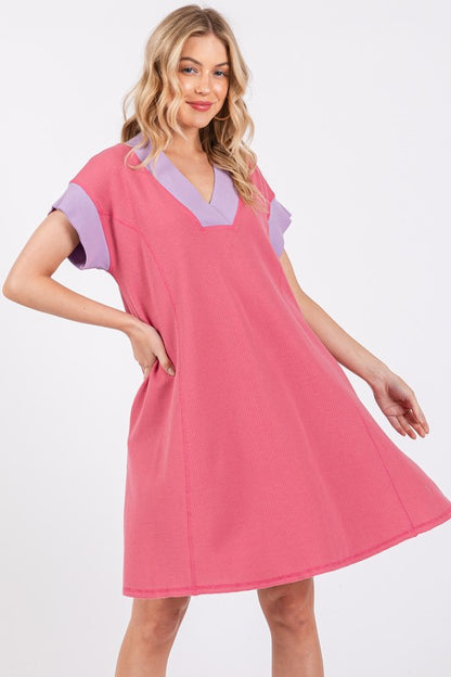 Ces Femme Contrast Trim V-Neck Short Sleeve Dress