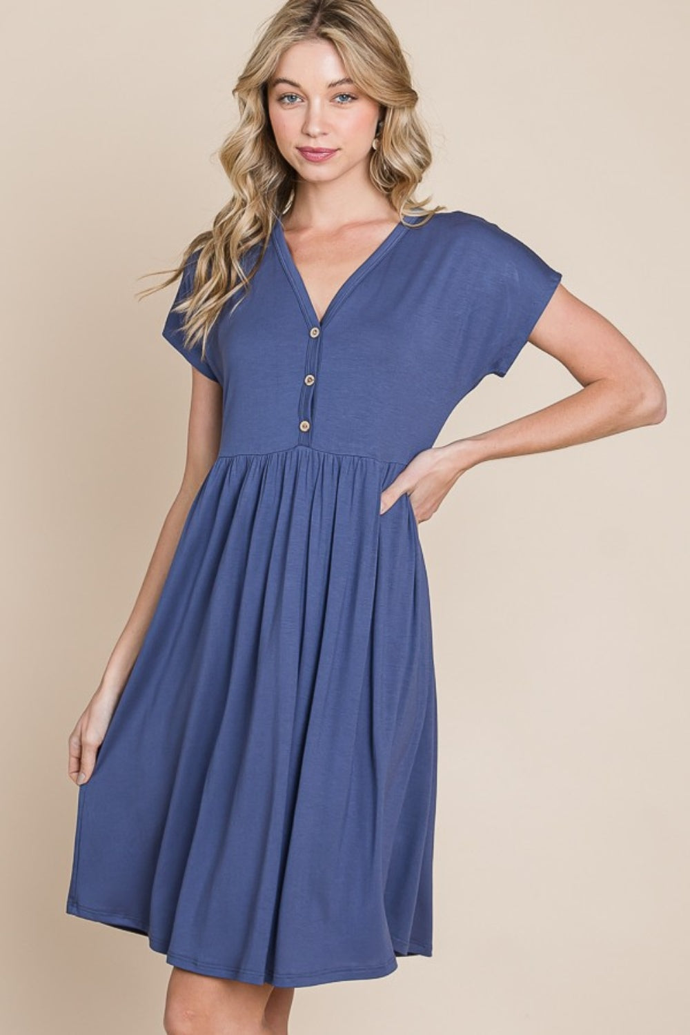 BOMBOM V-Neck Short Sleeve Dress