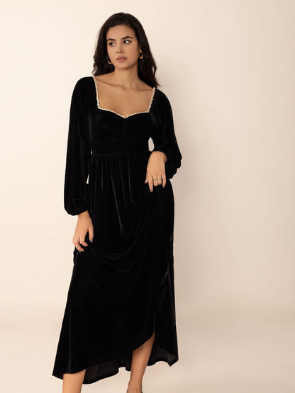 Sweetheart Neck Long Sleeve Midi Dress